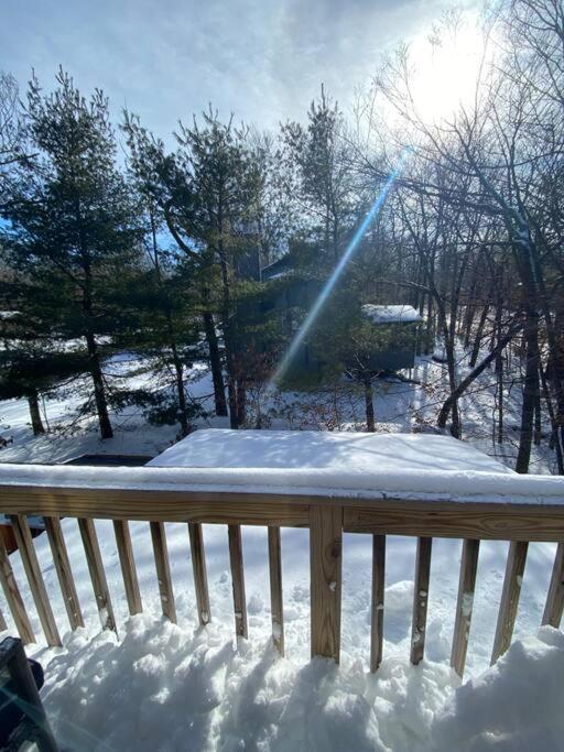 Ambiance - King Bed Cabin, Jetted-Tub & Fireplace Tobyhanna Exterior foto
